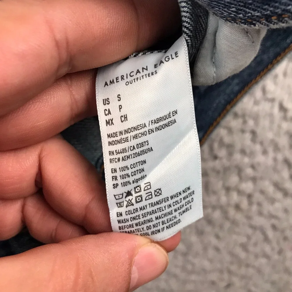 American Eagle AE Oversized Denim Jacket Mens S Blue Jean Cotton Trucker Coat